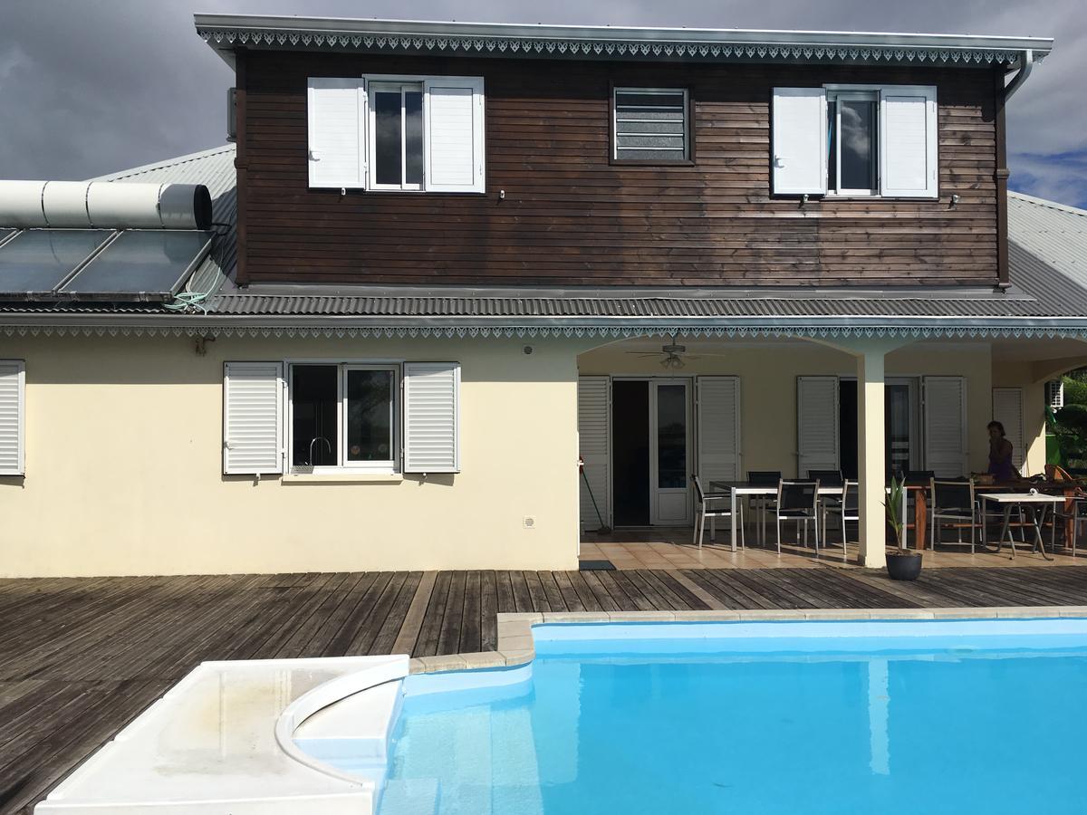 Bed and Breakfast La Pointe Au Corail Sainte-Rose Esterno foto